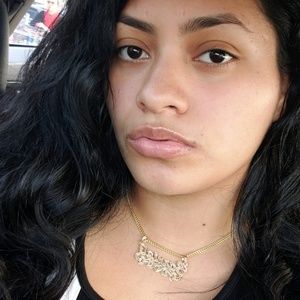 Meet your Posher, Carolyn